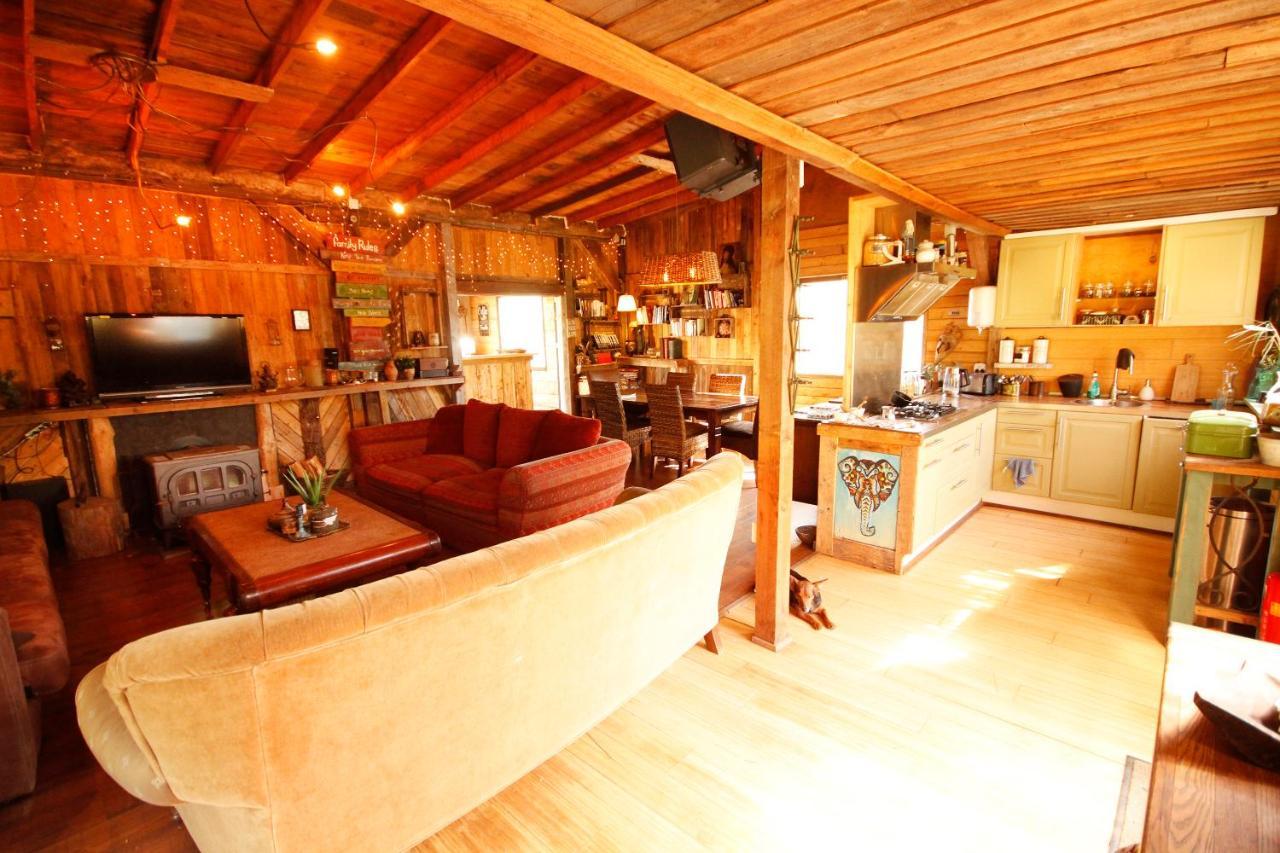 Bamboo Lodge Groninga Exterior foto